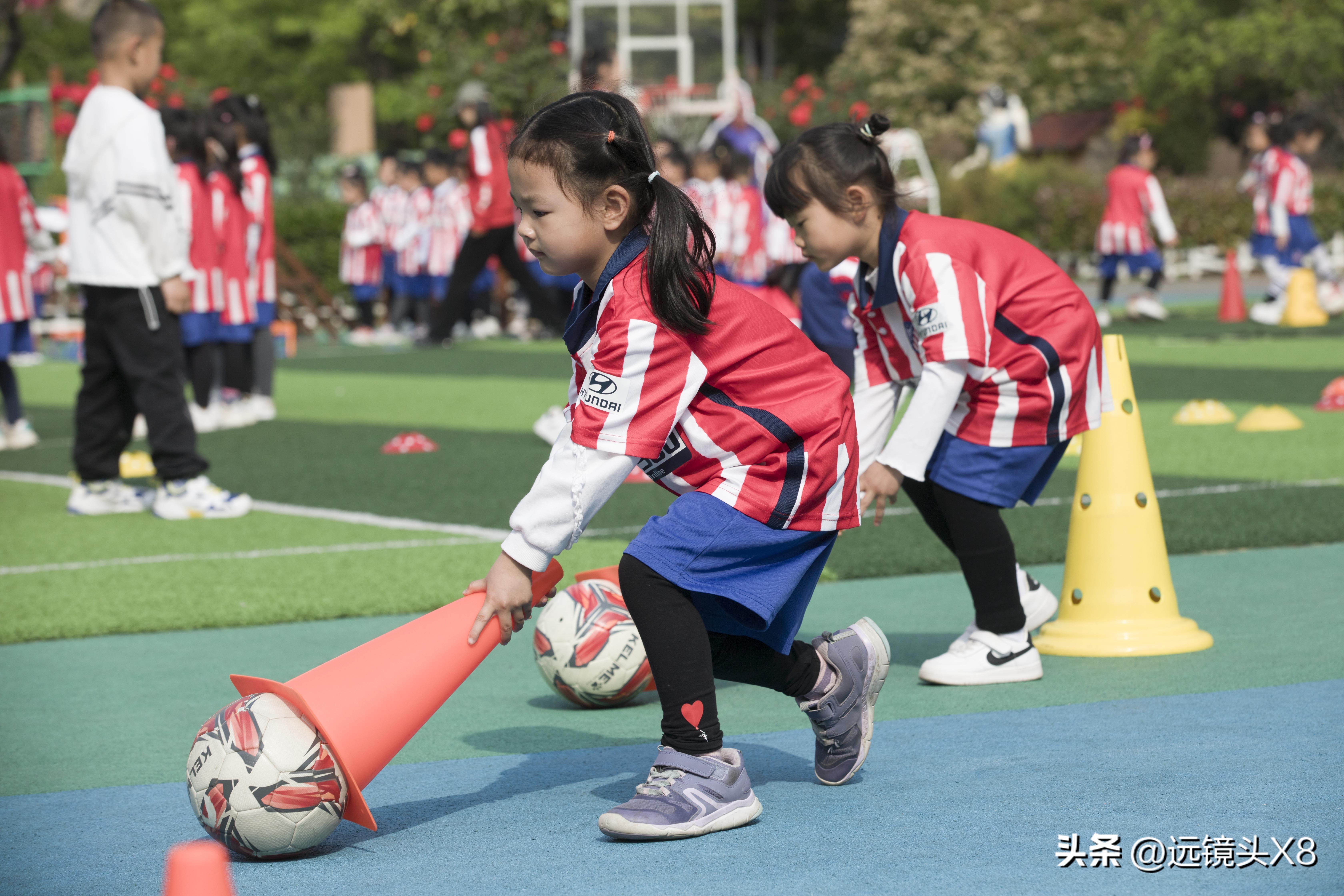 淮北幼儿足球游戏赛吸引外省教育人士前来不雅摩交换