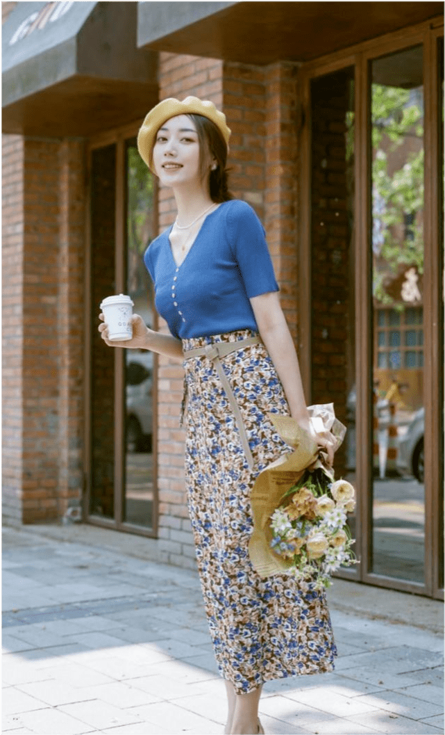 爱游戏官方网站夏天要做个甜辣小仙女！吊带衫必不可少时尚时尚又少女感爆棚(图5)