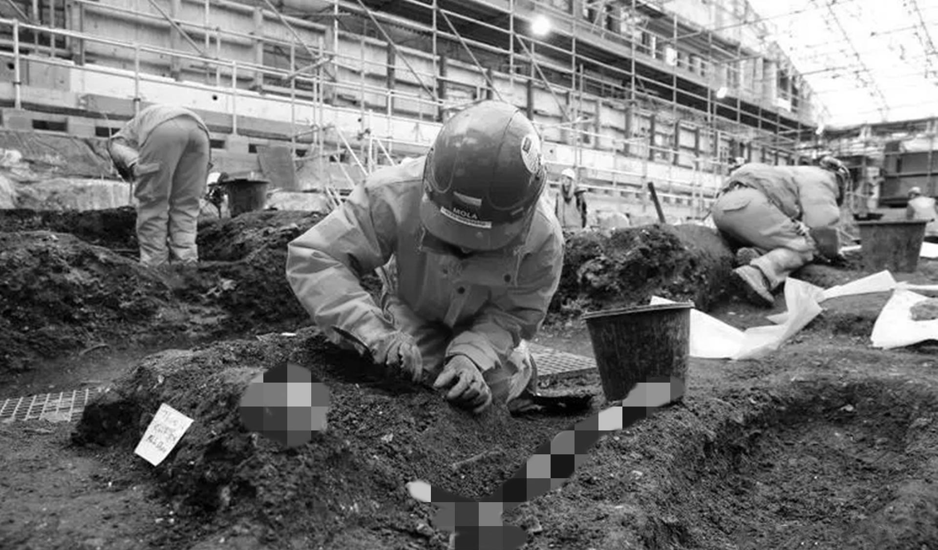 泛亚电竞58年前河北女会计带16万巨款失踪21年后水泥地下发现尸骨(图1)