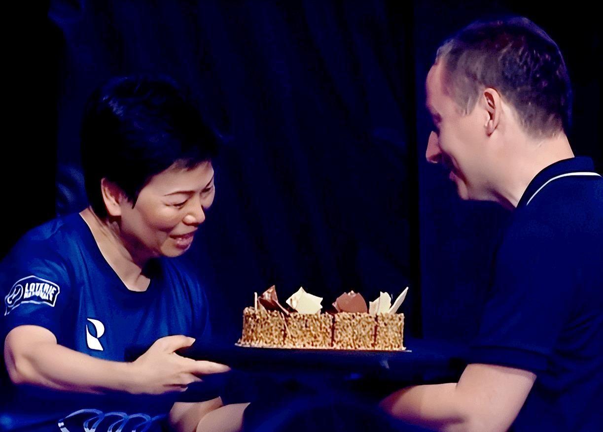 陈梦为孙颖莎鼓掌！倪夏莲生日泪洒颁奖台，樊振东重返世界第一