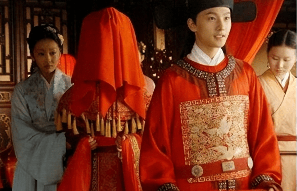 原创中国历史上最出名的四大丑女，奇丑无比却活成人生赢家，令人羡慕