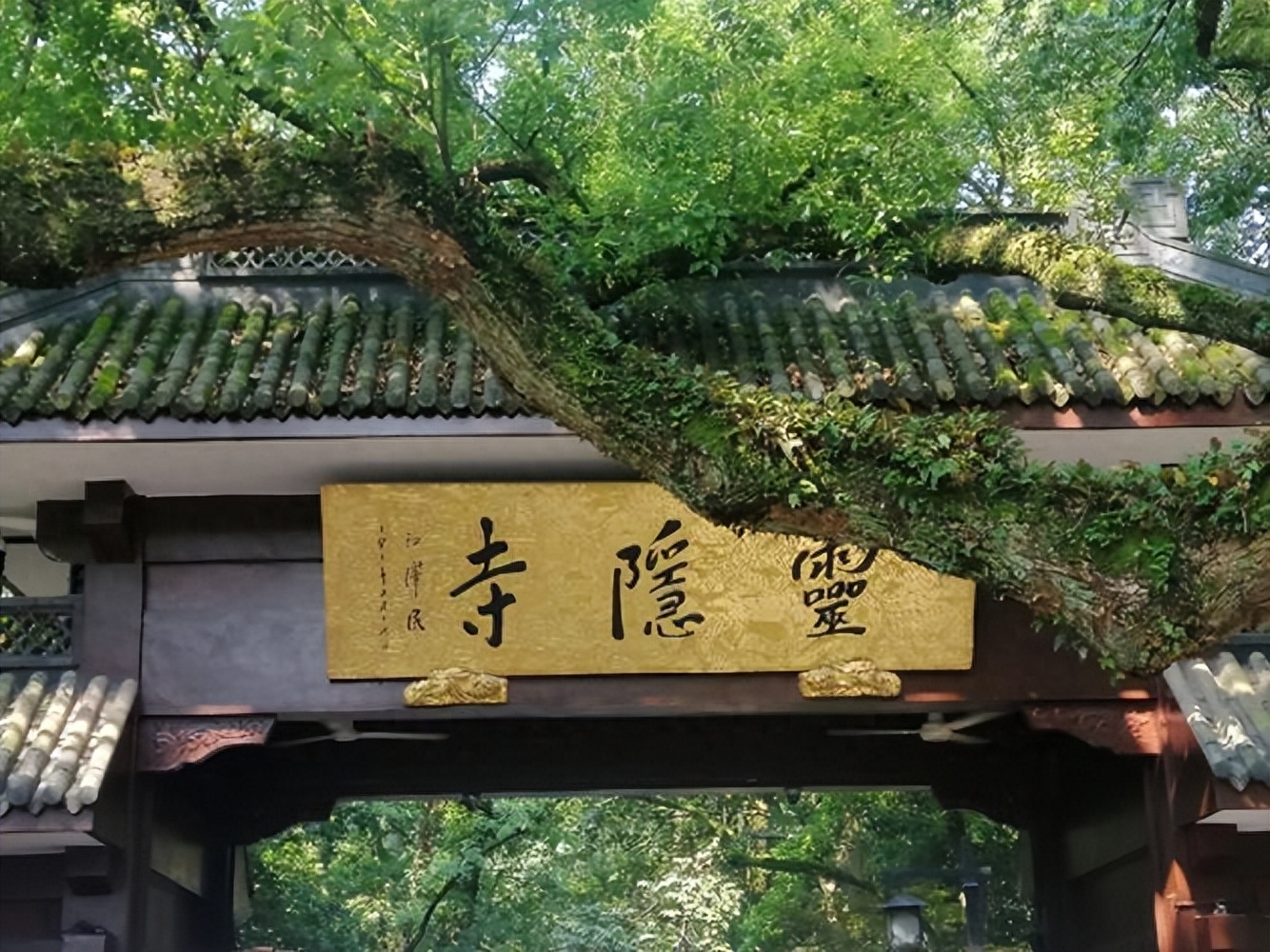 杭州探险旅游：美景、美食、住宿的完美攻略，为亚运会做准备！