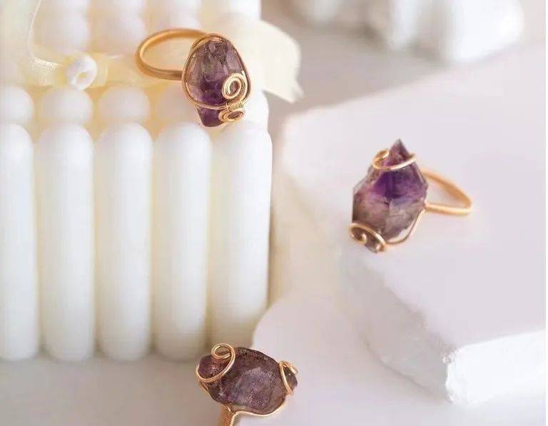 黑金超七水晶招财吗？黑金超七水晶佩戴有什么好处？【百科知识】-第2张图片-冲锋网