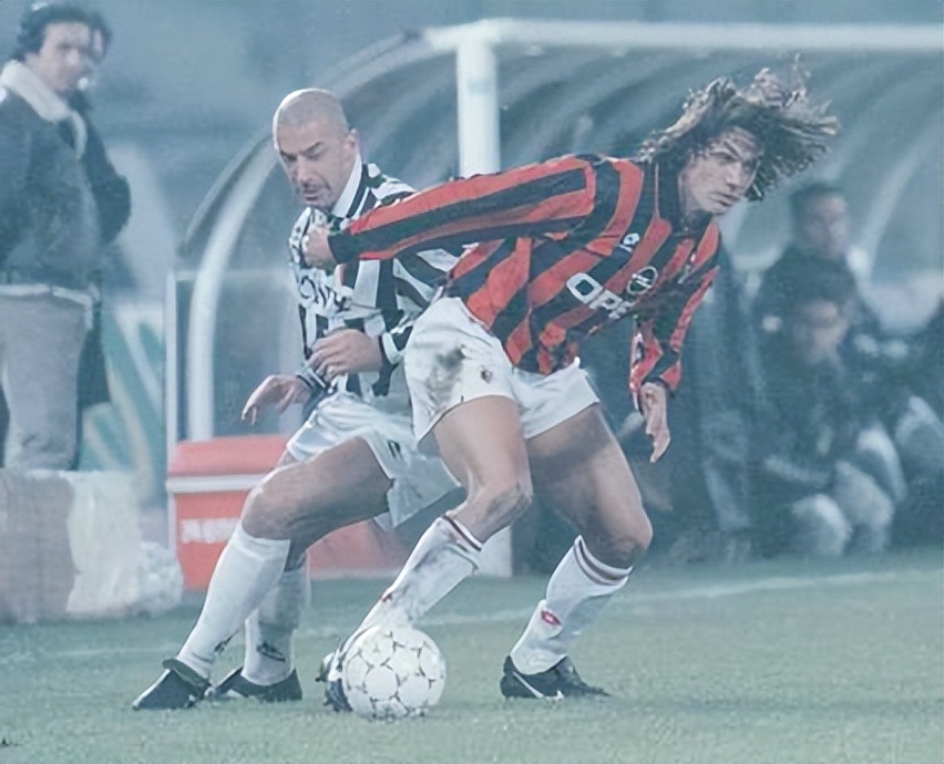 【资料】AC米兰1994-1995赛季意甲第6-10轮，5轮望仙人，再别古力特