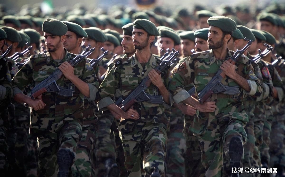 大战一触即发，伊朗撤离公民并有300万志愿者报名抵抗以色列行动