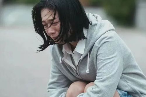 韩剧《夜幕降临》：狼人杀+大逃杀，谁能活下来？