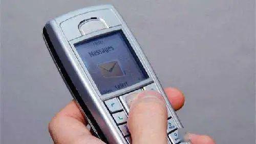 翻盖的手机好用吗 6369d89a9c6a45d8a34ec8a77ca3d88a.jpeg