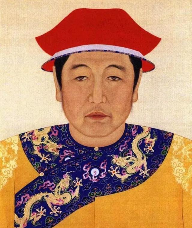皇太极全身像1626年～1643年.