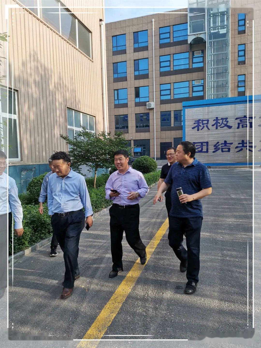 未来,山东富士制御电梯将继续迎接新的挑战,不断发展创新,为客户带来