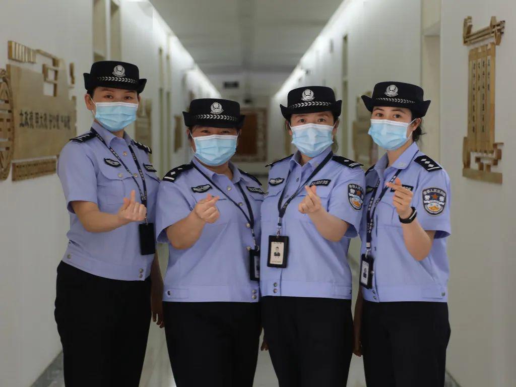 请缨战疫,尽显女警本色