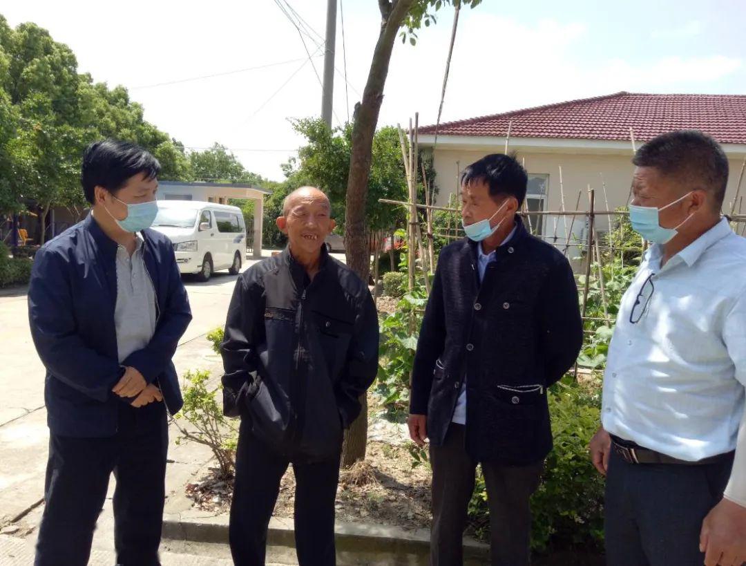 堂堡镇人口_六堡镇旅游景点(2)