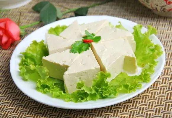 糖高的人能吃大豆腐吗 098bfde8774b4ebea04e813671e6c923.jpeg