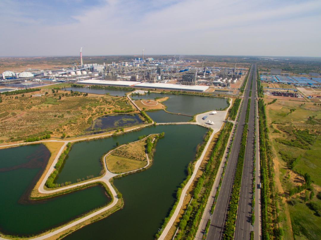 鄂尔多斯是什么地方的 1ee82f9b3abe473f9662fc3cda2c848f.jpeg