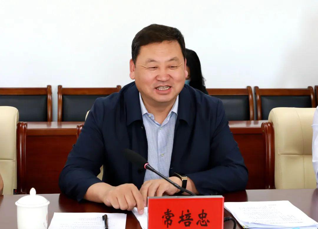 青城先锋 