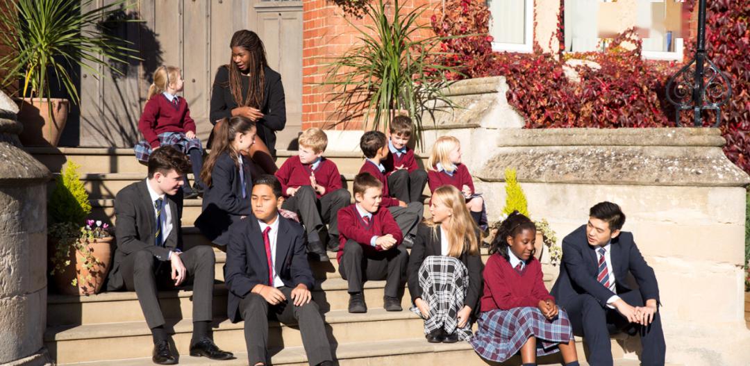 ��ӡ��ϣ������83��ح�ŵ��ϲ�ʥ����˹ѧԺSt. Lawrence College (...