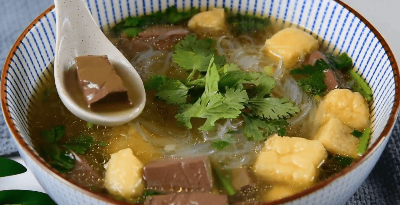 『盐水鸭』听说没有一只鸭子能活着走出南京，