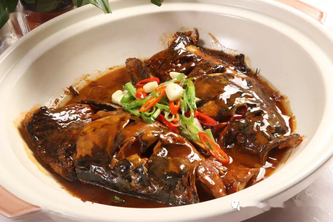 一个胖鱼头,六种新姿态!6款砂锅炖鱼头,道道都是看家招牌