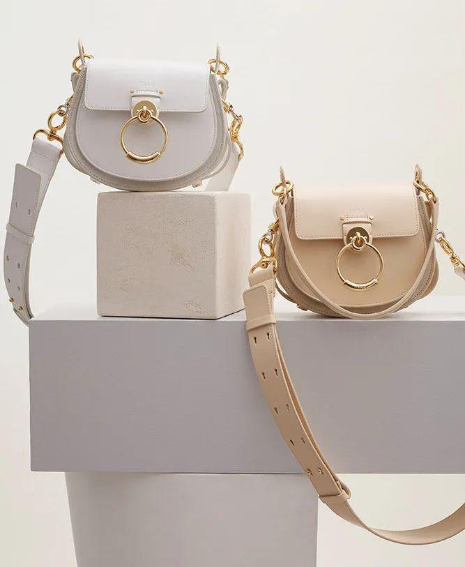 拥有法式浪漫之情的 chloé,明媚又精致