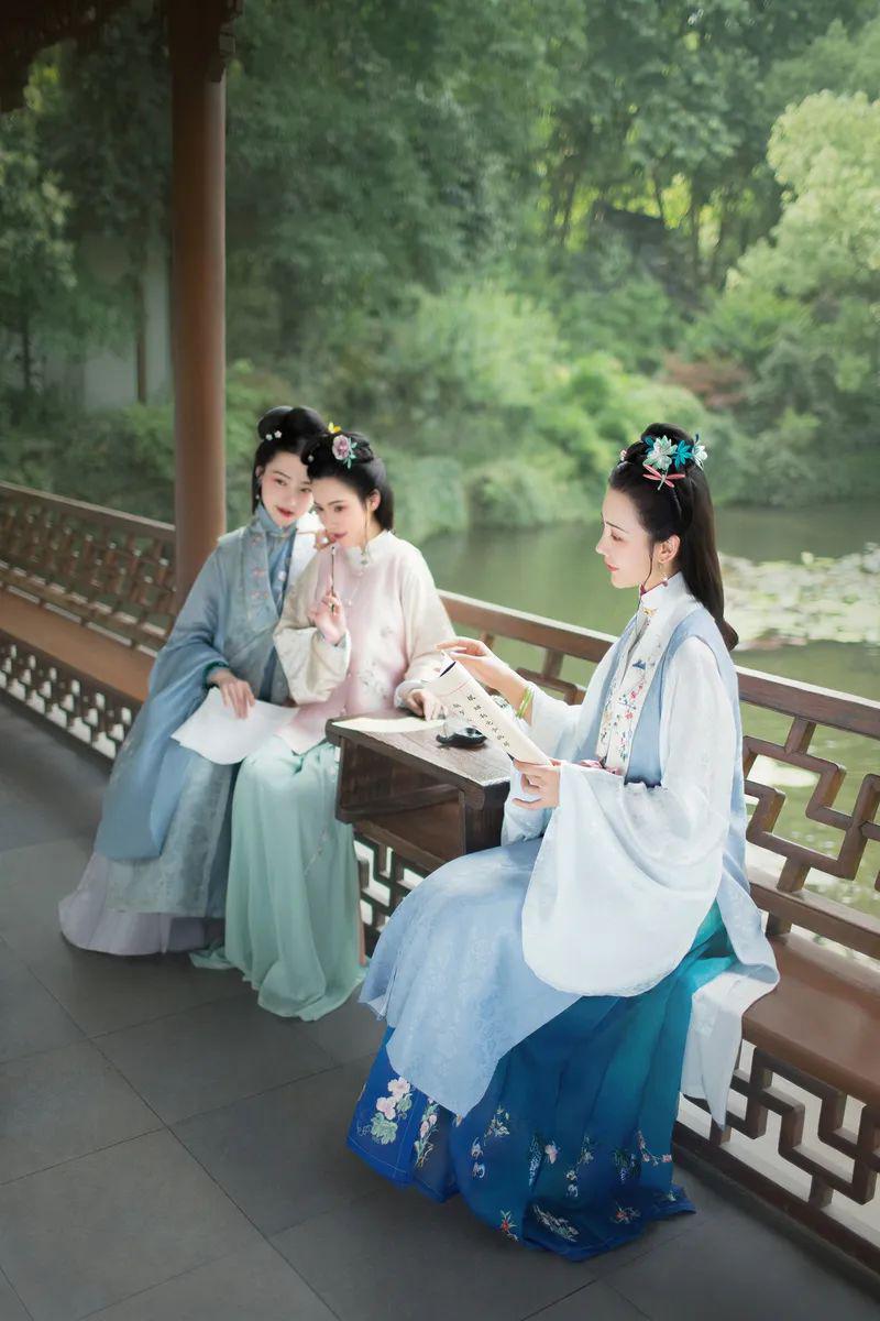 神还原明朝才女叶氏三姊妹汉服摄影
