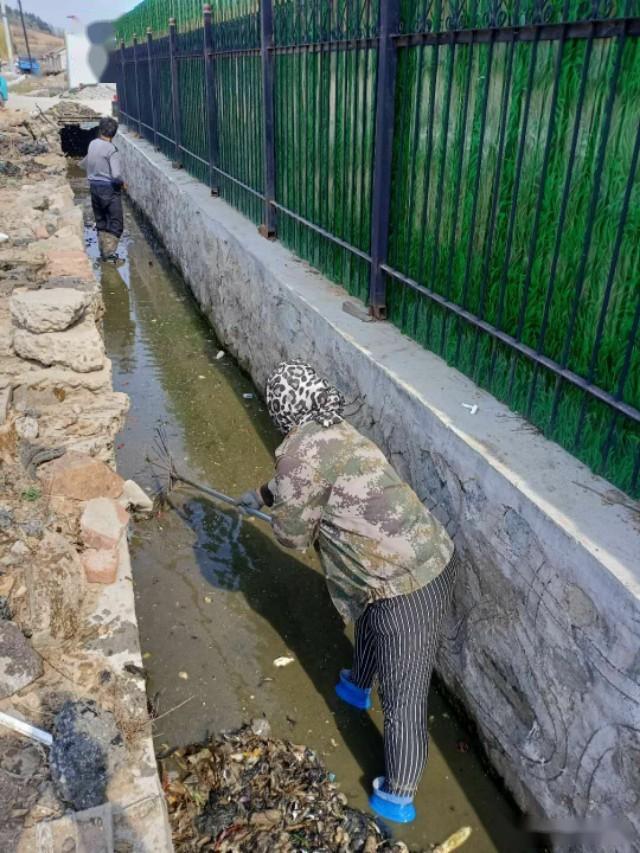 东丰县拉拉河镇有多少人口_东丰县黄河镇中学图片