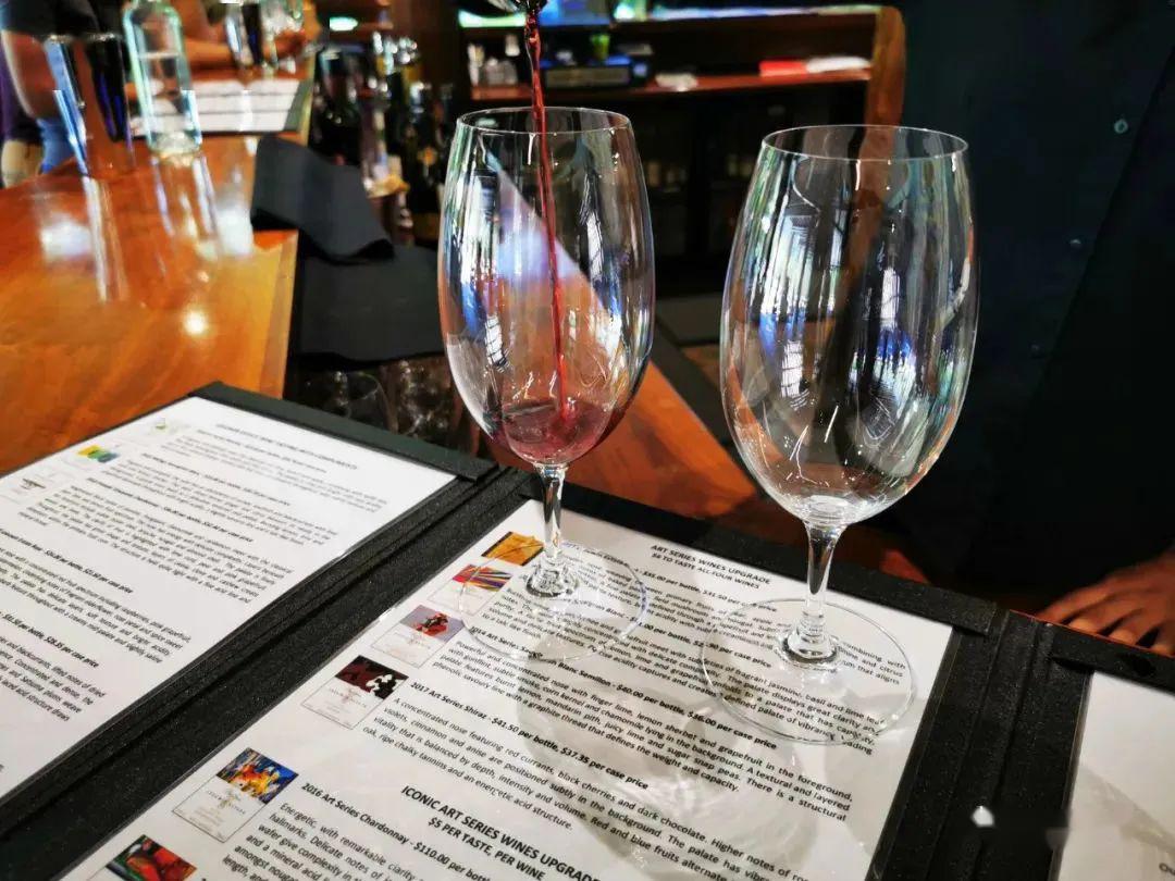 免费品酒推荐 2a17f09332364c74ba774a444a0192f9.jpeg