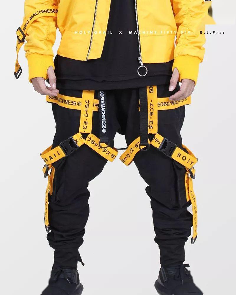 设计师怎么设计衣服上的小元素 6f8f094cc5c541d295a0b52ed69f488c.jpeg