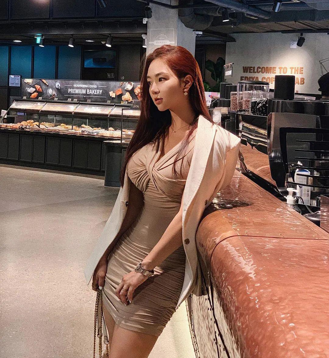 女生130斤却迷倒千万网友?让人意想不到.