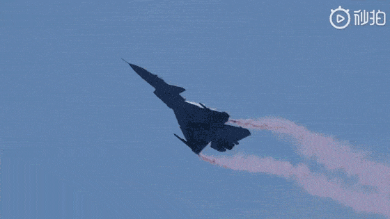 听首位将歼20飞上蓝天的飞行员,讲述歼10b眼镜蛇机动背后的惊险故事