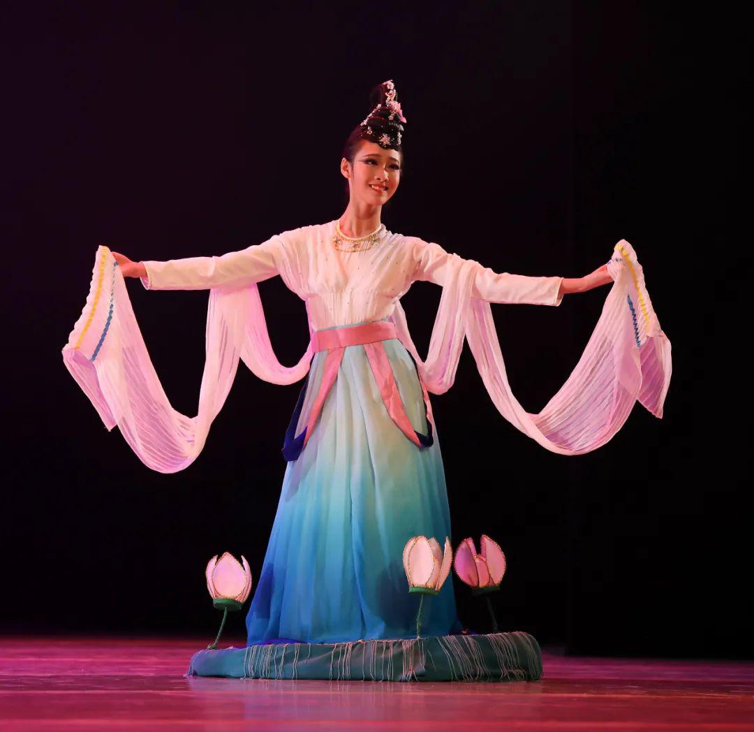 组图：中国古典舞大赛复赛——少年女子组 | 第七届全世界中国古典舞大赛 | 翠贝卡艺术中心 | 大纪元