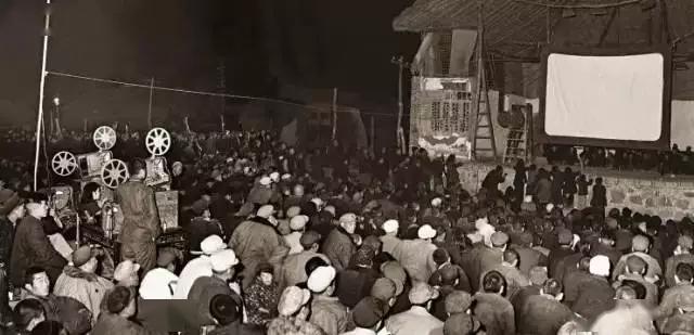 一组80年代的农村老照片,瞬间刷爆朋友圈