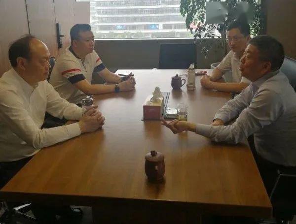 怎么当好一个服务员 0205138f6ca24ac285bf6ebf30048053.jpeg