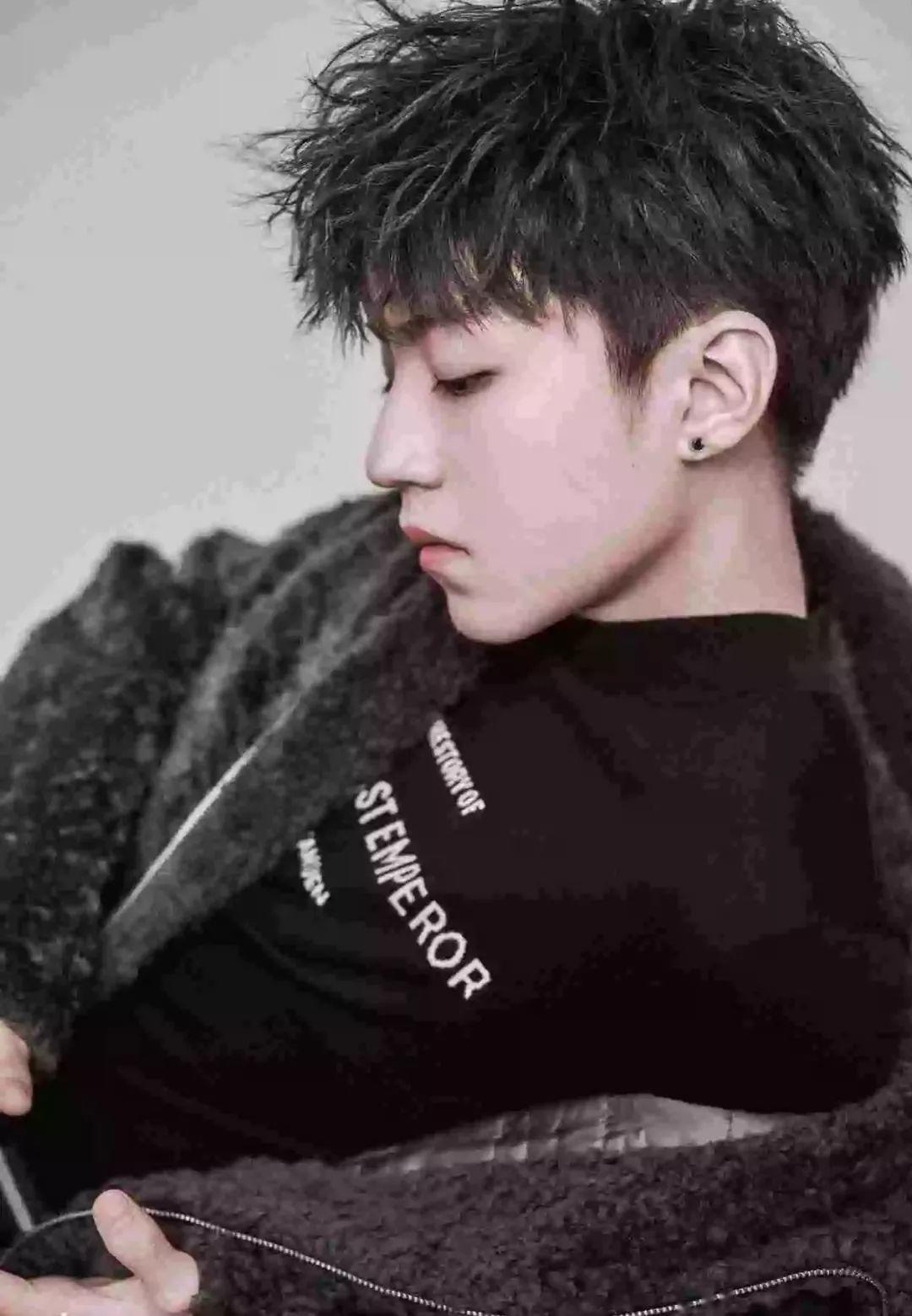 王俊凯的图片 帅气 c312675cbf674ce9888772450a4de29b.jpeg