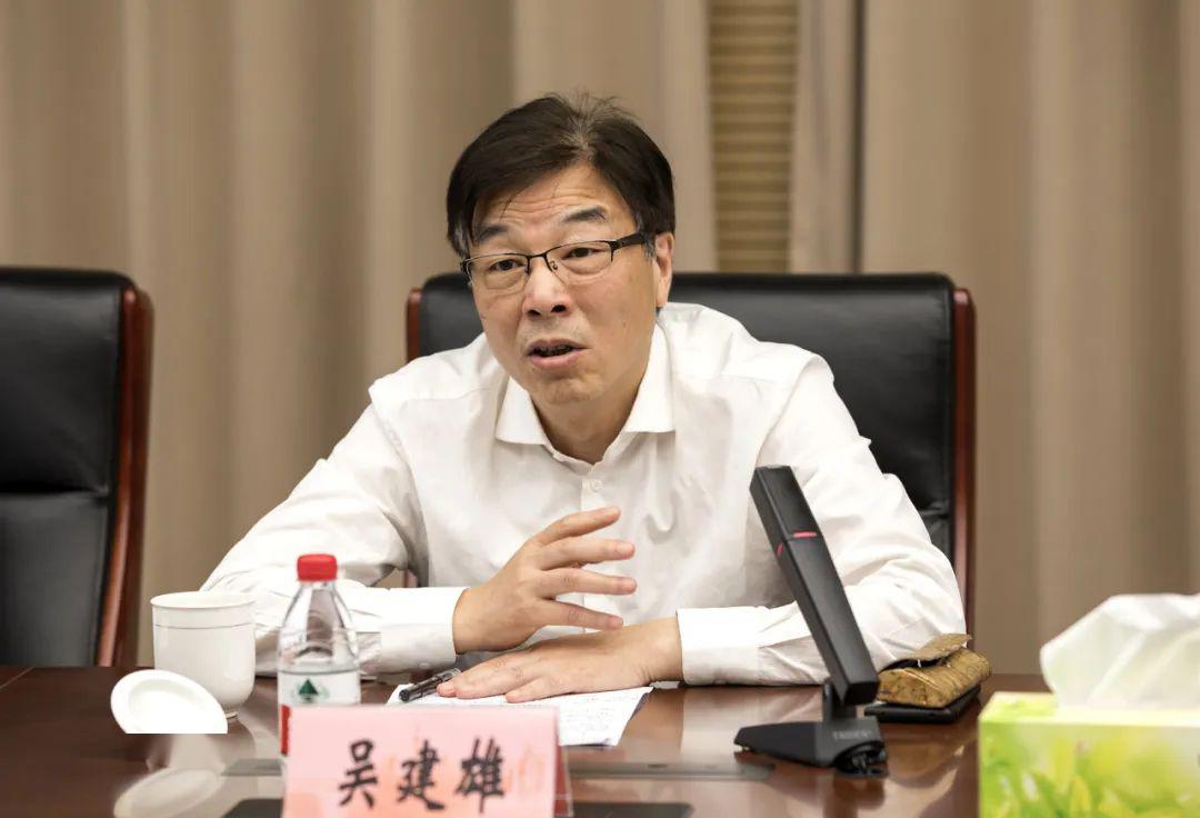 推进两张网建设提升城乡治理现代化水平崇明区政府与上海仪电签署战略