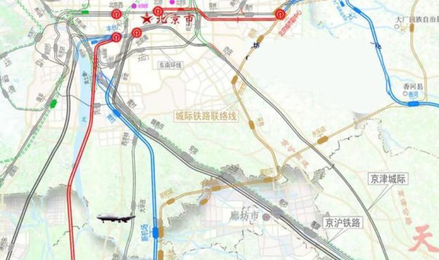这条铁路建成以后,向南通过天津北辰区的科技园和天津市地铁5号线相连