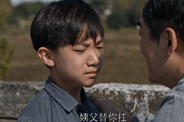 在这些家庭中长大的孩子,往往疲惫不堪,家长误以为是在锻炼他