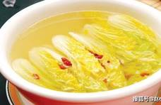 国宴名菜“开水白菜”，看着很简单，做起来有多难？