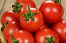 西红柿是个宝，但以下两种错误吃法营养全无，第1种基本全都犯过