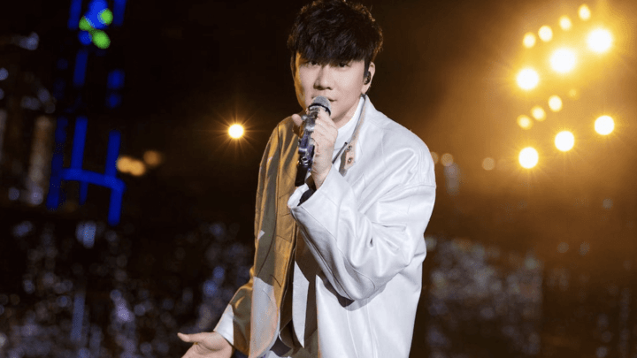林俊杰首办香港户外演唱会,你觉得好看吗?