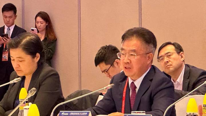 中小银行面临温水煮青蛙问题,你认同吗?