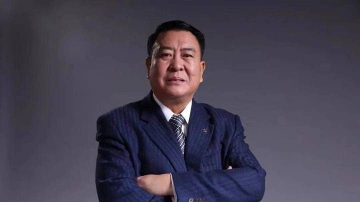 66岁原董事长被查,是实至名归吗?