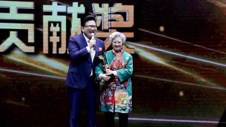 陈奇获第31届上海白玉兰戏剧奖,你觉得是实至名归吗?