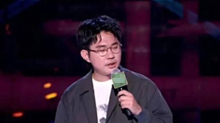 house不当言论曝光者遭网暴,你同情他吗?