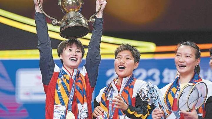 中国队3-0横扫韩国,夺得苏迪曼杯三连冠是实至名归吗?