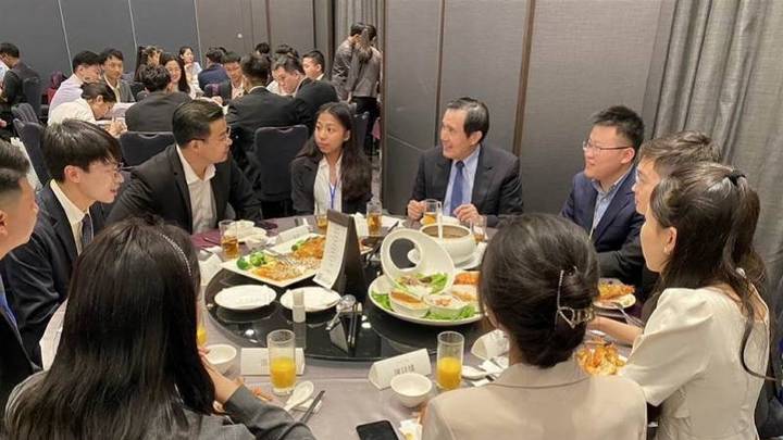 北大清华等5所高校师生赴台交流,你怎么看?