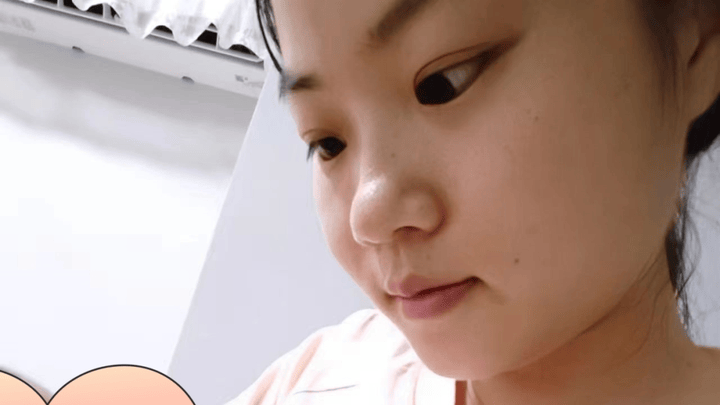 95后女大学生入行两年,订单已排到明年,你会去做月嫂吗?