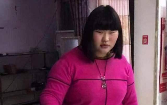 我去看了看大衣哥女儿的照片,我真心觉得并不觉得丑
