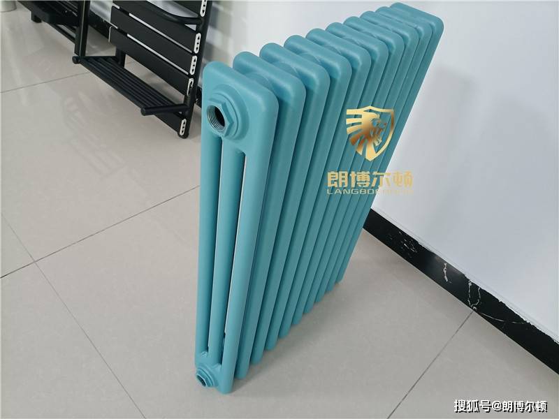 远大于行业标准,每一根钢管都经过红外线探伤,从源头上确保散热器