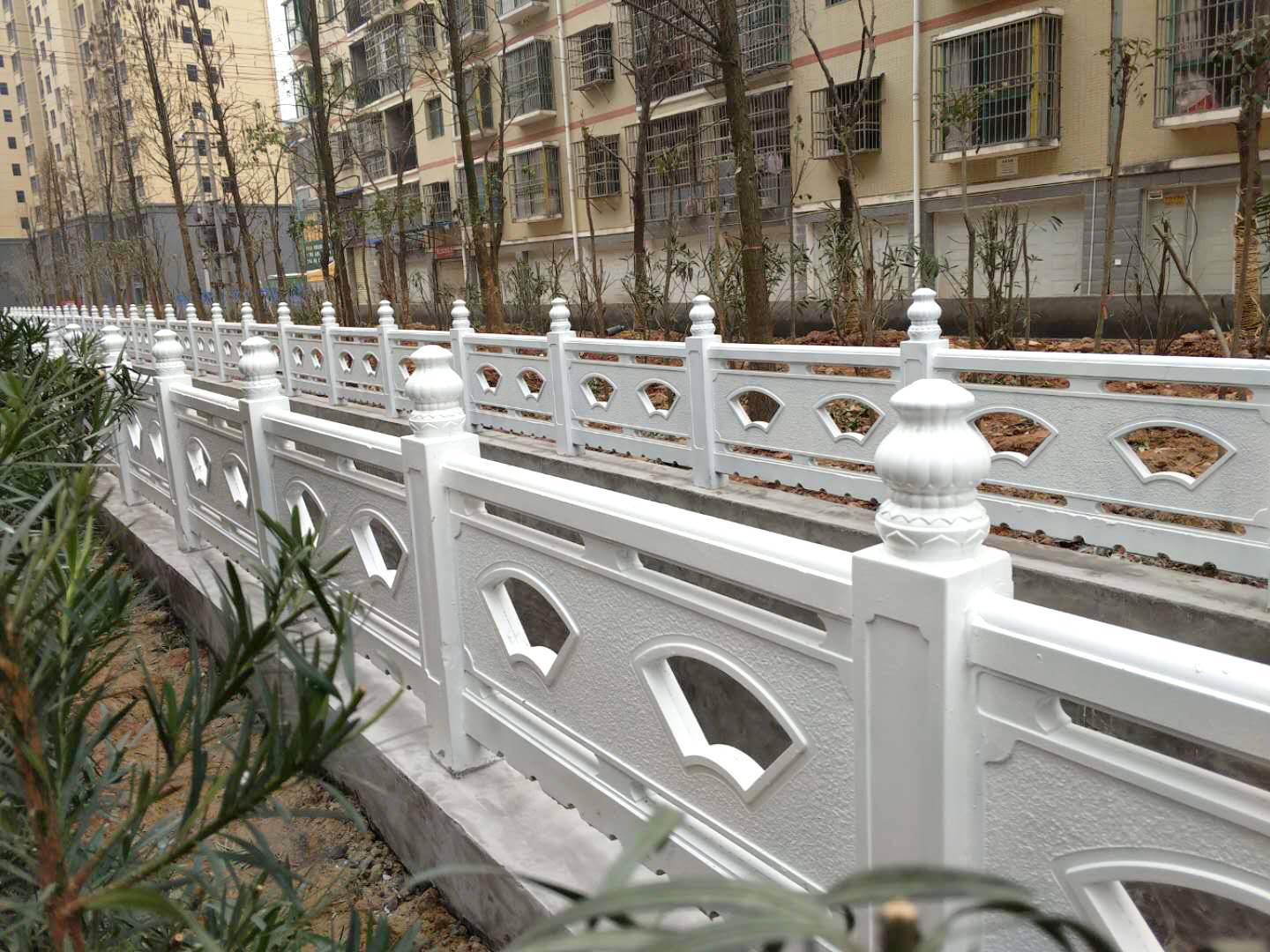 湖南长沙新农村建设水泥护栏价格