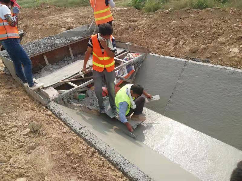 梯形边沟机中铁中建排水沟项目