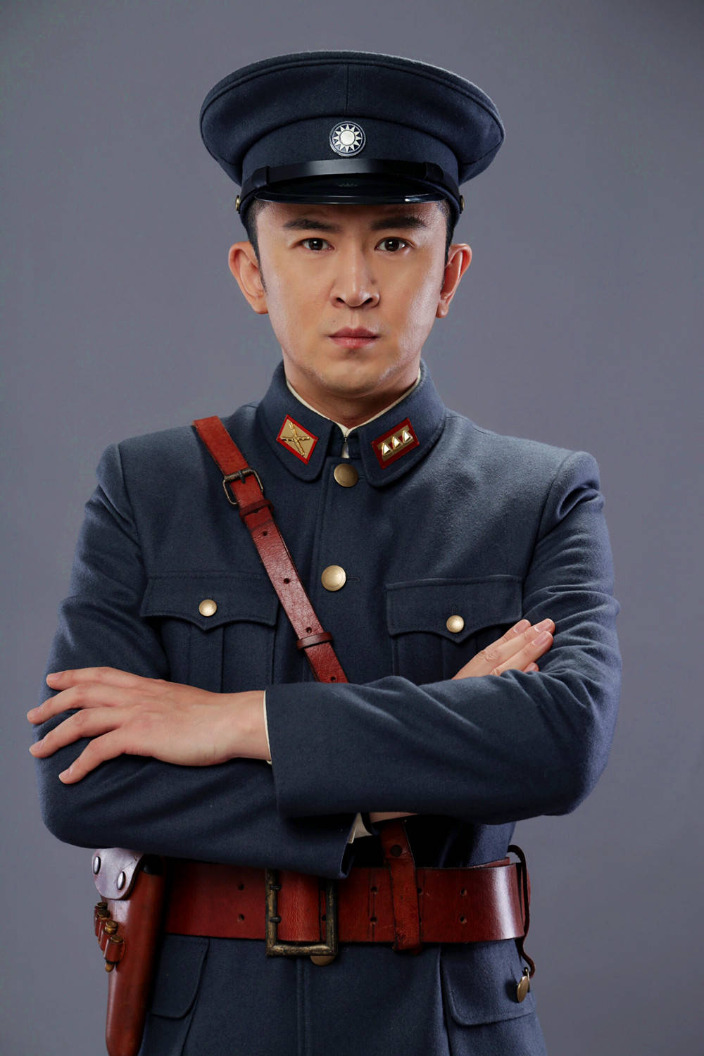 浴血英豪东方影视热播郭家铭陈龙宿敌变盟友对手戏热血澎湃